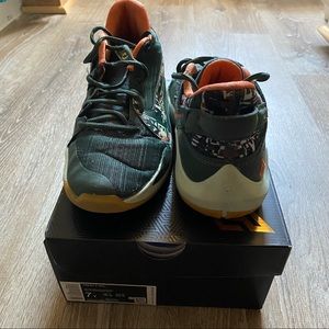 Giannis Antetokounmpo Freak 2 Vintage Green/Pistachio frost basketball shoes